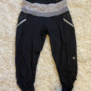 Lululemon Black Cropped Leggings Size 4